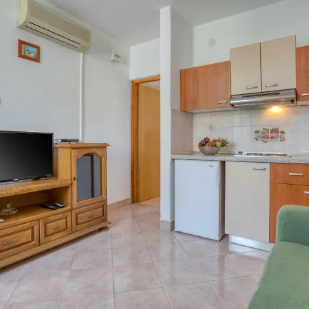 Apartment Folo.1 *